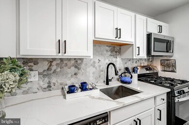 4000 Linkwood Rd unit 4002B, Baltimore, MD 21210 - photo 5