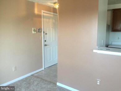 17060 Capri Ln unit D, Dumfries, VA 22026 - photo 3