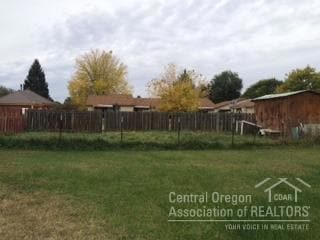 235 N Humbolt St, Canyon City, OR 97820 - photo 2