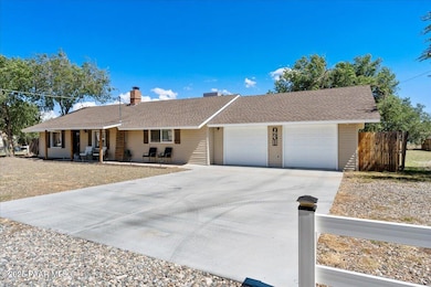 931 E Damion Loop, Chino Valley, AZ 86323 - photo 2
