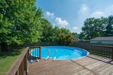 6911 Beard Ct, Louisville, KY 40228 - photo 2