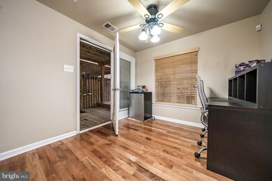 10297 Housely Place, White Plains, MD 20695 - photo 7