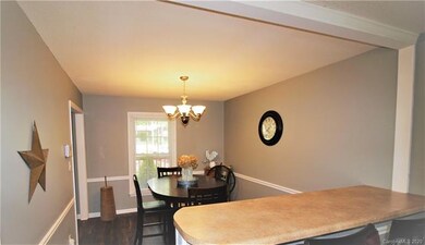 153 Kingswood Rd, Statesville, NC 28625 - photo 5