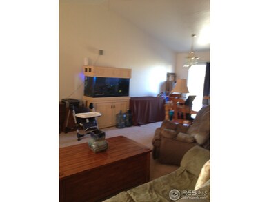 Vaulted ceilings with lots of light 