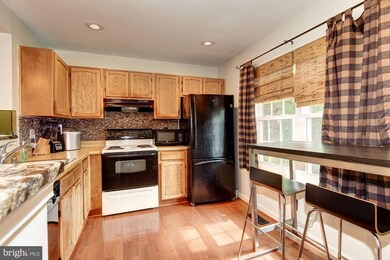 749 Saint Michaels Dr, Bowie, MD 20721 - photo 3