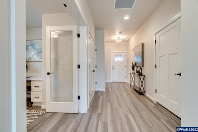 2107 SE Academy St, Dallas, OR 97338 - photo 5