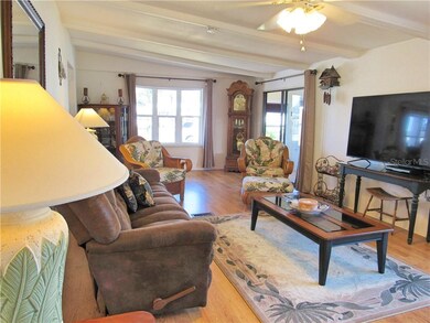 36817 Camelia Ct, Zephyrhills, FL 33542 - photo 4