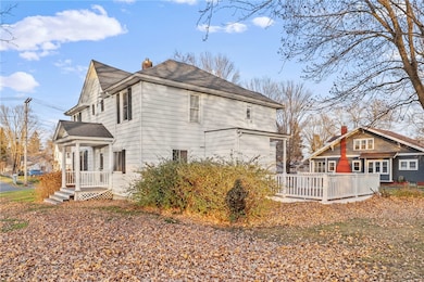 1045 Grove St, Cumberland, WI 54829 - photo 4