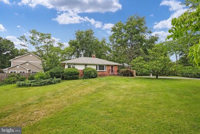 7903 Wellington Rd, Alexandria, VA 22308 - photo 3