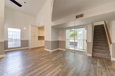 9809 Richmond Ave unit 5, Houston, TX 77042 - photo 4