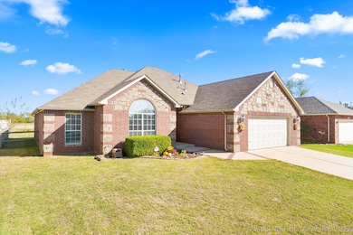 1109 S 35th St, Broken Arrow, OK 74014 - photo 3