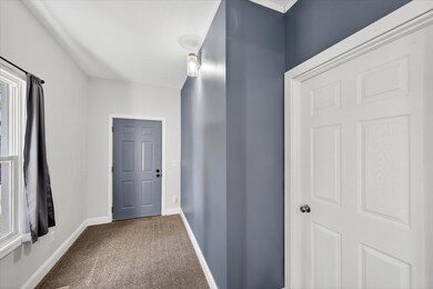 1093 4th St E, Saint Paul, MN 55106 - photo 4