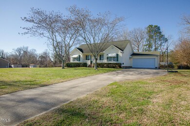 40 Candlewood Dr Zebulon NC-large-003-02