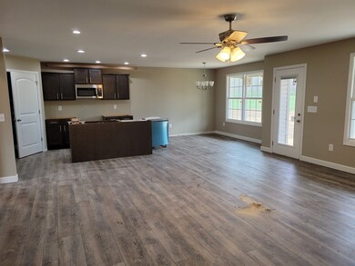 651 Ridge St, Manchester, TN 37355 - photo 4