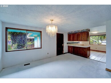 740 NW 7th Ave, Canby, OR 97013 - photo 5