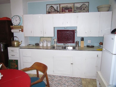 811 Colbert Ave, Springer, NM 87747 - photo 7