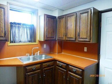120 S Main St unit B, Alburtis, PA 18011 - photo 5