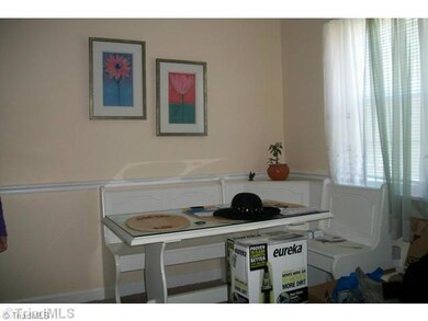 2340 Bay Meadows Ct unit E, Winston Salem, NC 27103 - photo 7