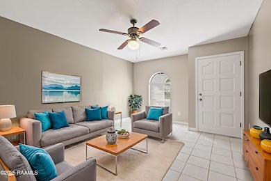 216StNicholas-29 - Living Room - Modern