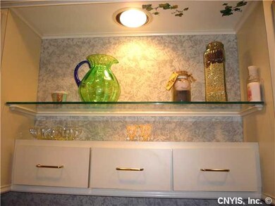 Kitchen cute little features throughout