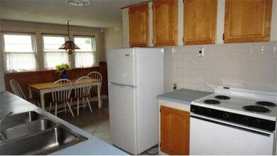 62 Lupine Rd, Lowell, MA 01850 - photo 4