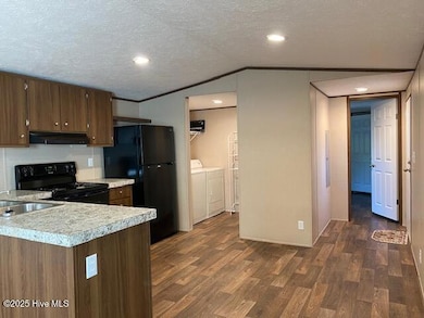 2188 Fay Cir SW, Supply, NC 28462 - photo 7