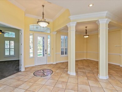 LARGE WELCOMING ENTRY!