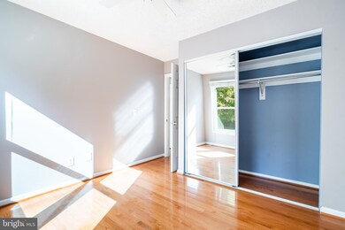 1405 Newport Spring Ct, Reston, VA 20194 - photo 7