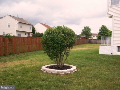 7206 Glenelg Ct, Clinton, MD 20735 - photo 3