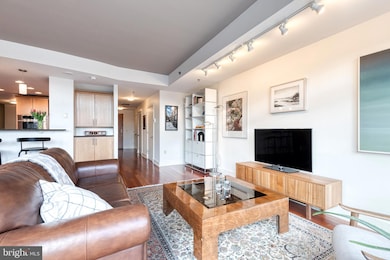 1400 Lancaster St unit 305, Baltimore, MD 21231 - photo 7