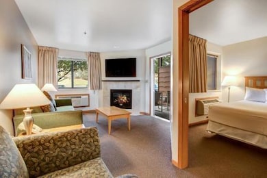 7020 Grand Geneva Way unit 345, Lake Geneva, WI 53147 - photo 5