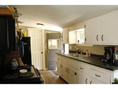 134 S Shore Dr, Center Barnstead, NH 03225 - photo 7