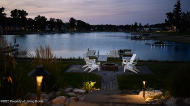 2008 Larson Rd, Bismarck, ND 58504 - photo 3