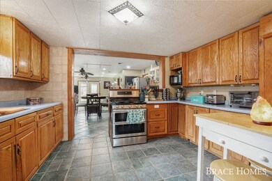 1030 Hunt St SE, Lowell, MI 49331 - photo 7