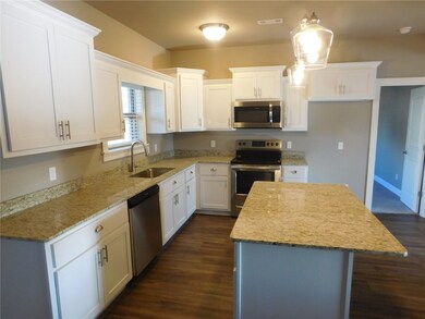 381 Captain Hopkins St, Prairie Grove, AR 72753 - photo 5