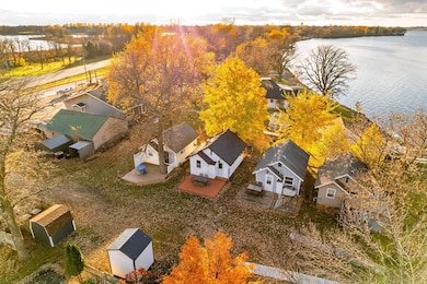 1727 E Lake St, Osakis, MN 56360 - photo 3