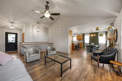 149 Country Club Ct, Anamosa, IA 52205 - photo 7