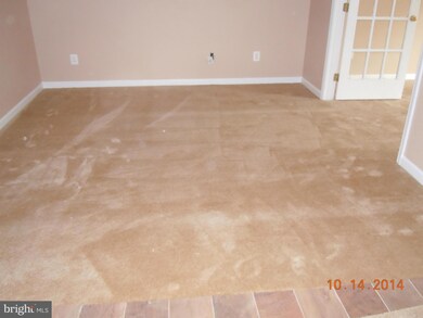 2527 Banshire Dr, Herndon, VA 20171 - photo 6