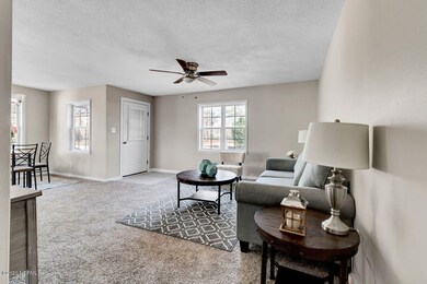 201 Sandy Dr, Jacksonville, NC 28546 - photo 6