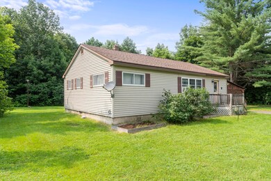 13 Chamberlain St, Skowhegan, ME 04976 - photo 2