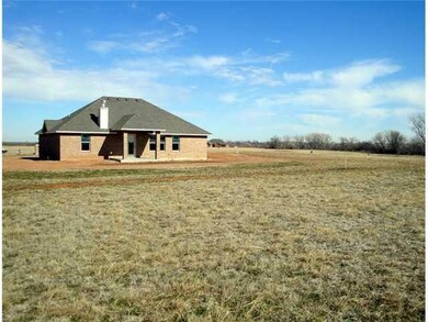 Other. Beautiful covered patio and plenty of room 