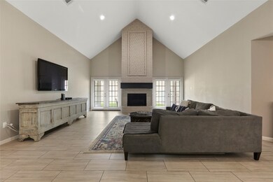 10327 Burgoyne Rd, Houston, TX 77042 - photo 5