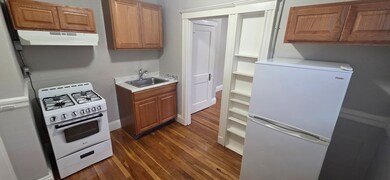 38 Estes St unit 12, Lynn, MA 01902 - photo 4