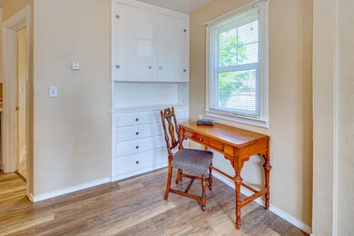 207 SW 12th St, Redmond, OR 97756 - photo 5