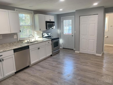 120 Walnut St, Williamsburg, OH 45176 - photo 5