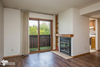 Living Room MS_76796-SMALL