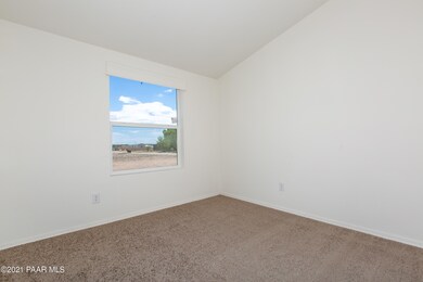 370 W Acapulco Way, Paulden, AZ 86334 - photo 5