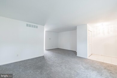 1063 Downton Rd, Halethorpe, MD 21227 - photo 5