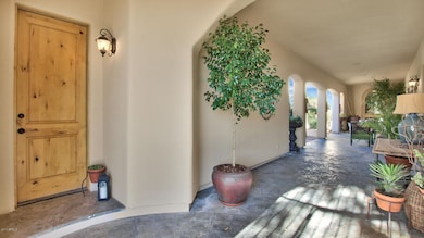 Detached Casita w/ Kitchenette