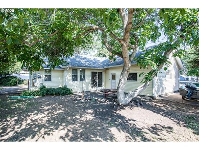 1012 E 13th St, the Dalles, OR 97058 - photo 7